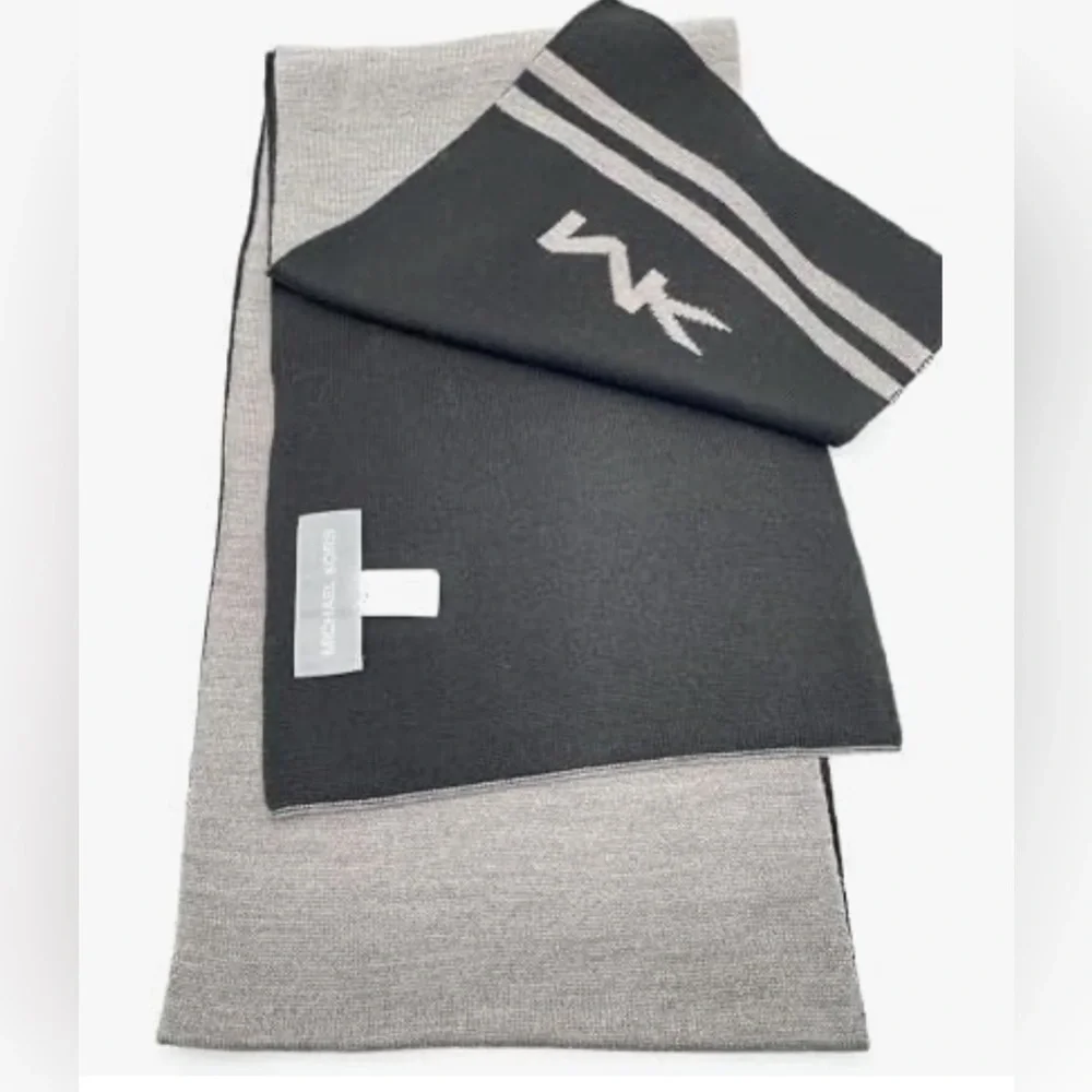 Michael Kors Grey/Black 2pc Beanie & Scarf Set - Size O/S Unisex AUTHENTIC NEW
